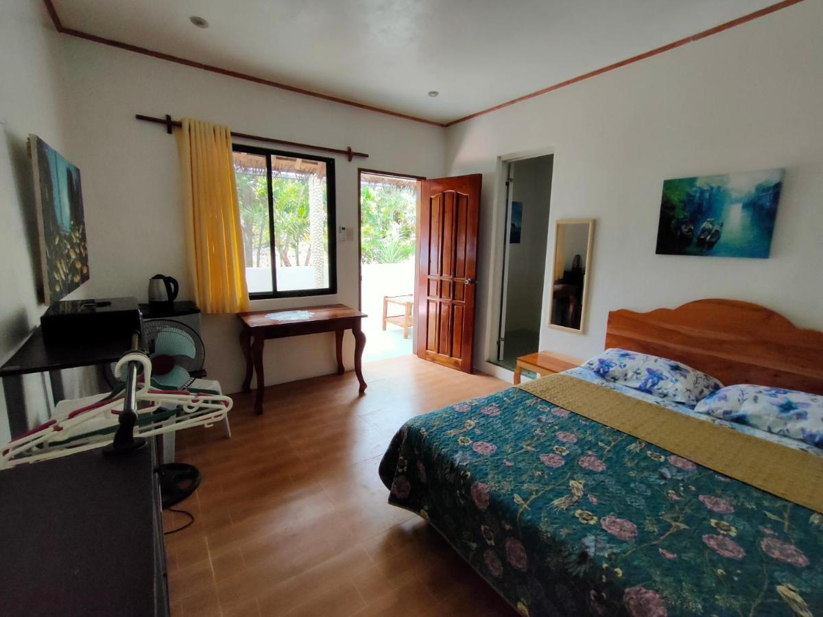 Moalboal T Breeze Coastal Resort Екстериор снимка