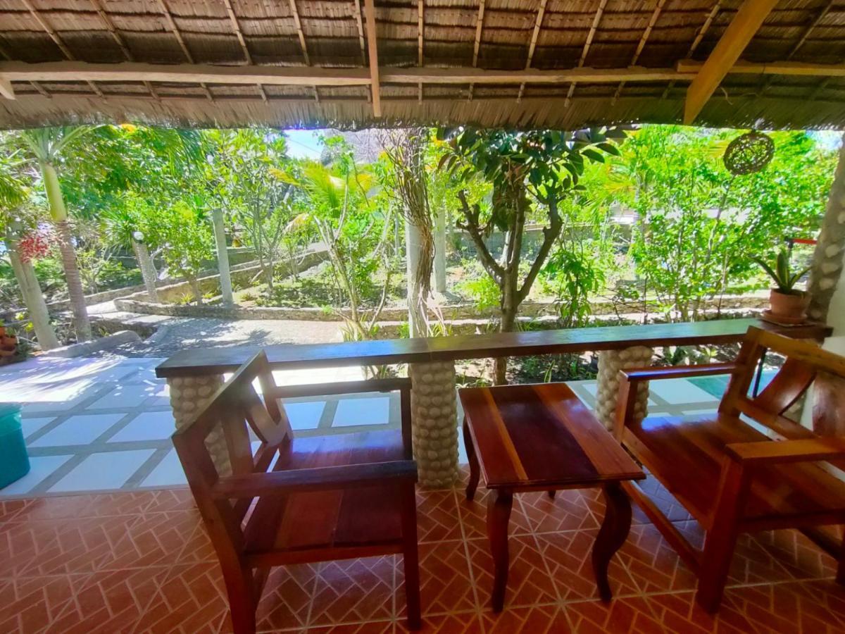 Moalboal T Breeze Coastal Resort Екстериор снимка