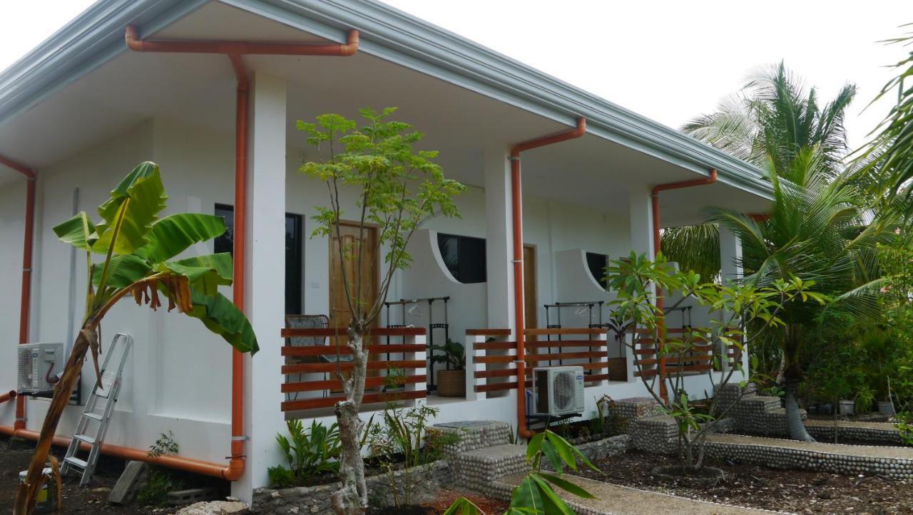Moalboal T Breeze Coastal Resort Екстериор снимка